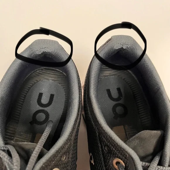 On Running On Cloud Sneakers - Classic Black and White Size 7.5 - Picture 10 of 13